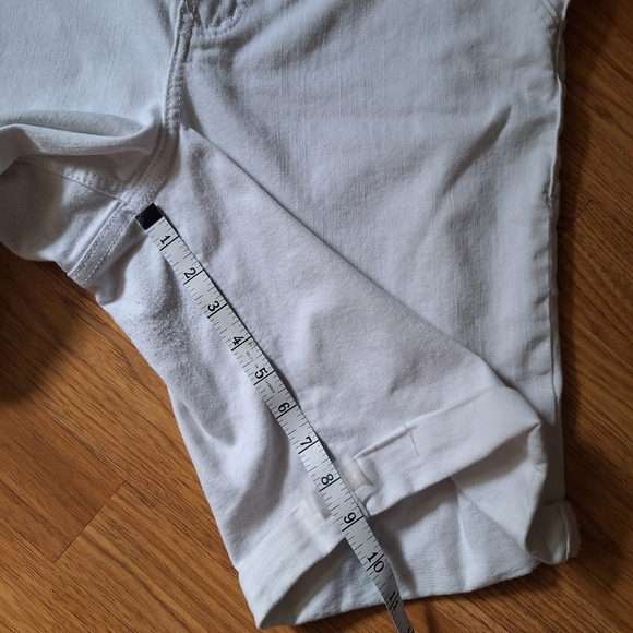 Lane Bryant Rolled Cuff Bermuda Shorts Size-16 - Picture 8 of 9